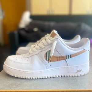 Nike Air Force 1 ‘07 White - Burberry